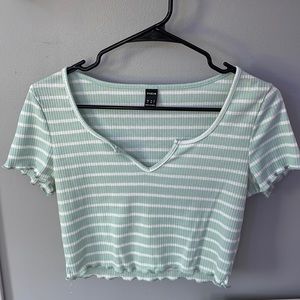 SHEIN Crop Top
